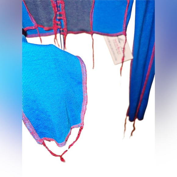 🔥HP🔥 Blue & Red Open Lace Front Up Distressed Top - Picture 7 of 12